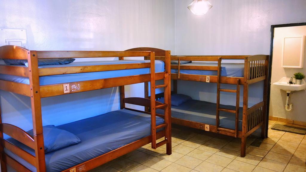 Casa Santurce Hostel San Juan Exterior photo